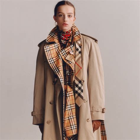 preco.trench coach burberry|Burberry trench coat designer.